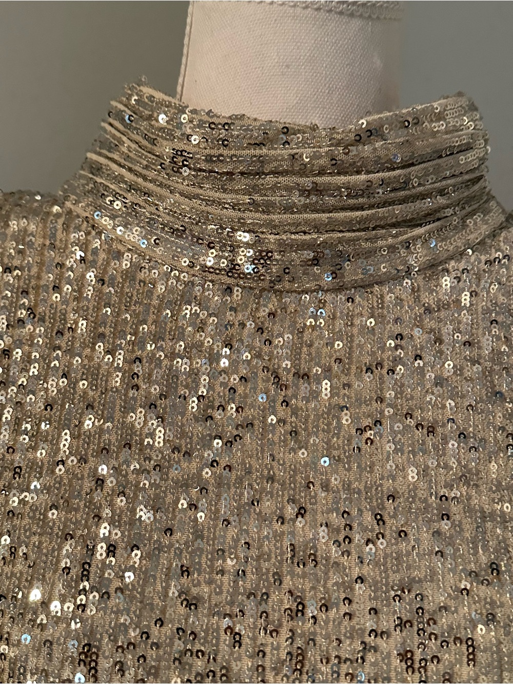 Eliza J Cream Blouse with Branded Label - Picture 1 of 5